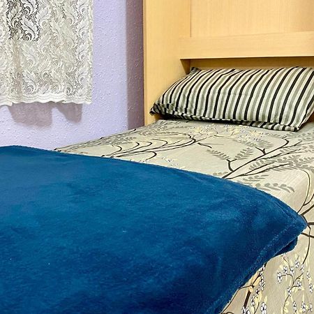 Habitacion Barato En Piso Familiar Compartido El Centro De La Ciudad Cerca De La Estacion De Autobuses Tarragona Buitenkant foto