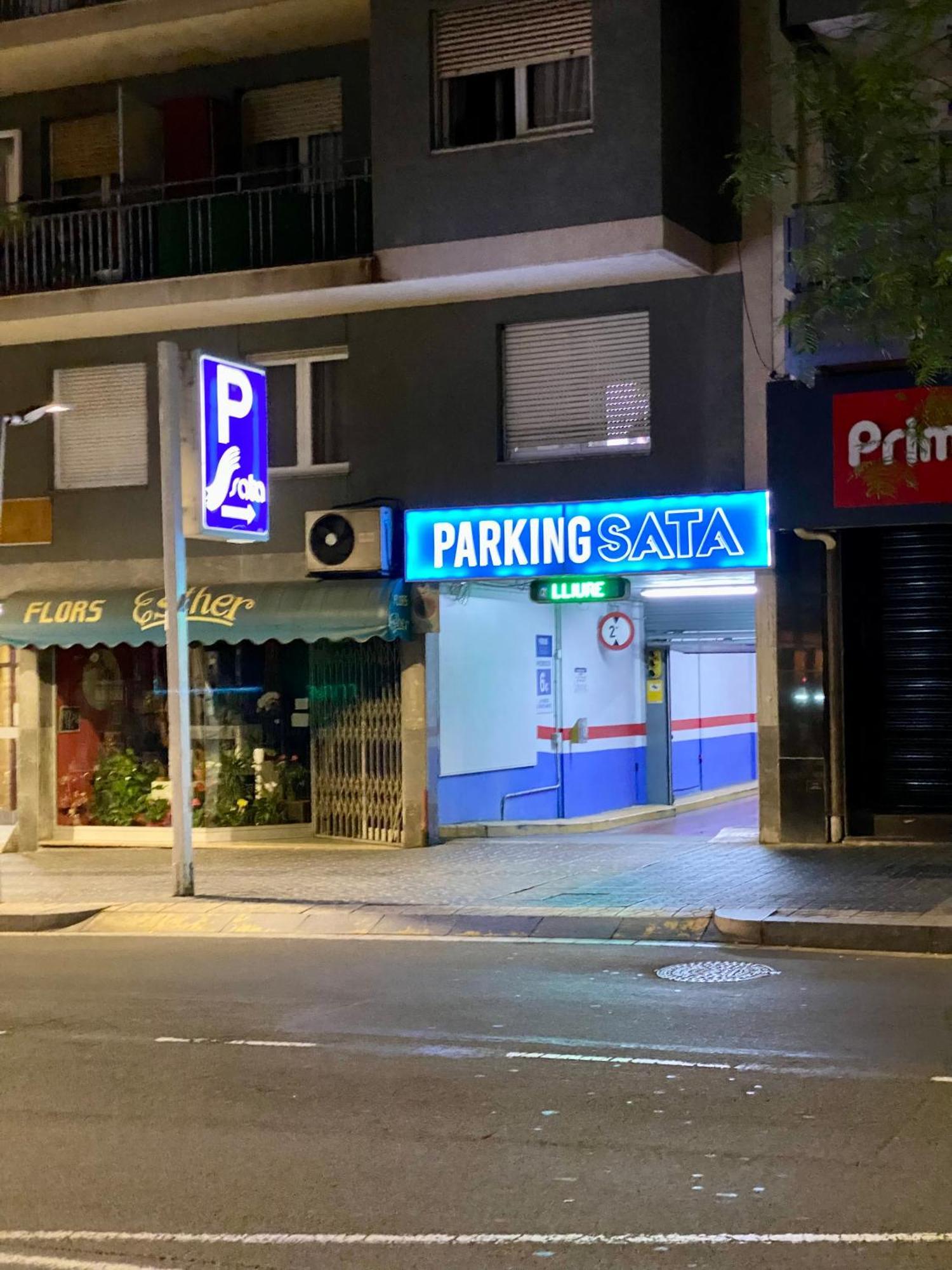 Habitacion Barato En Piso Familiar Compartido El Centro De La Ciudad Cerca De La Estacion De Autobuses Tarragona Buitenkant foto