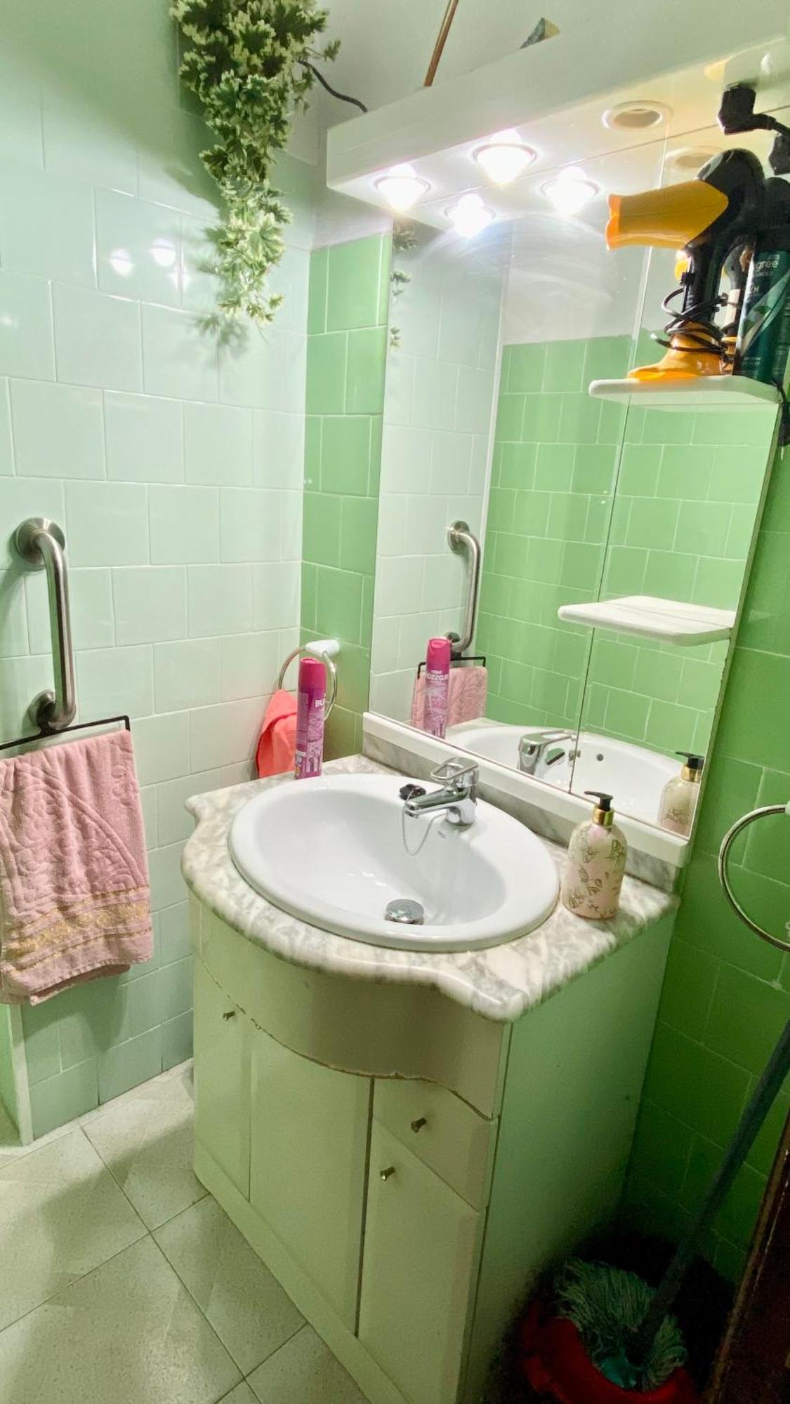 Habitacion Barato En Piso Familiar Compartido El Centro De La Ciudad Cerca De La Estacion De Autobuses Tarragona Buitenkant foto
